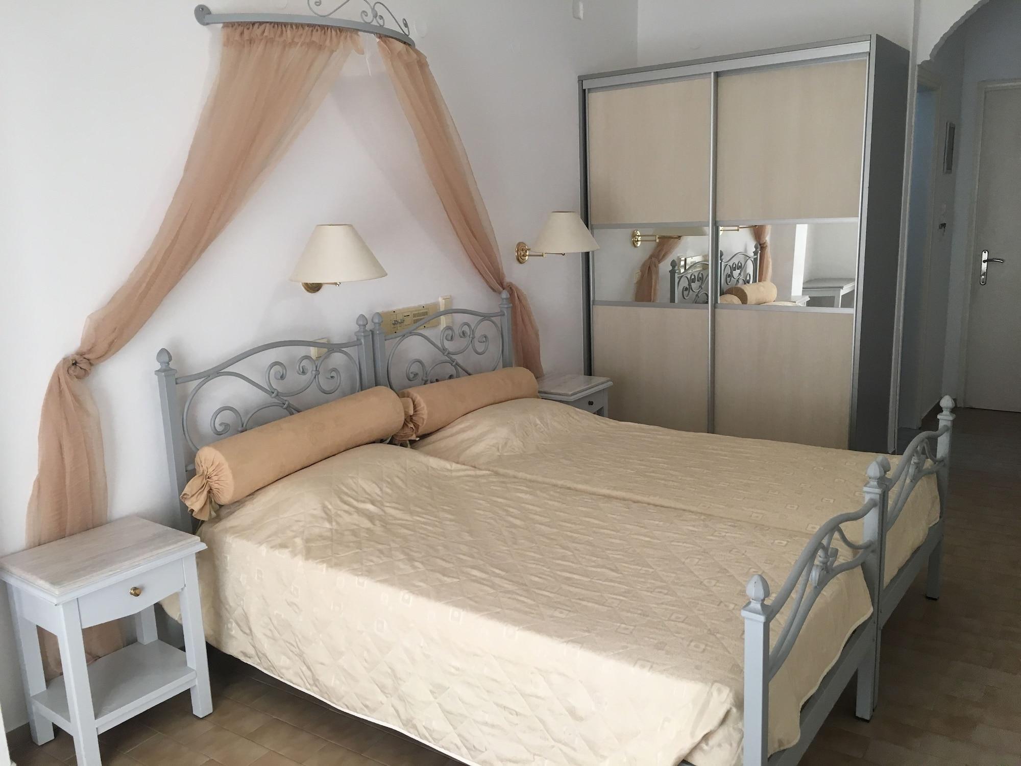 Hotel Avra Kamári Extérieur photo
