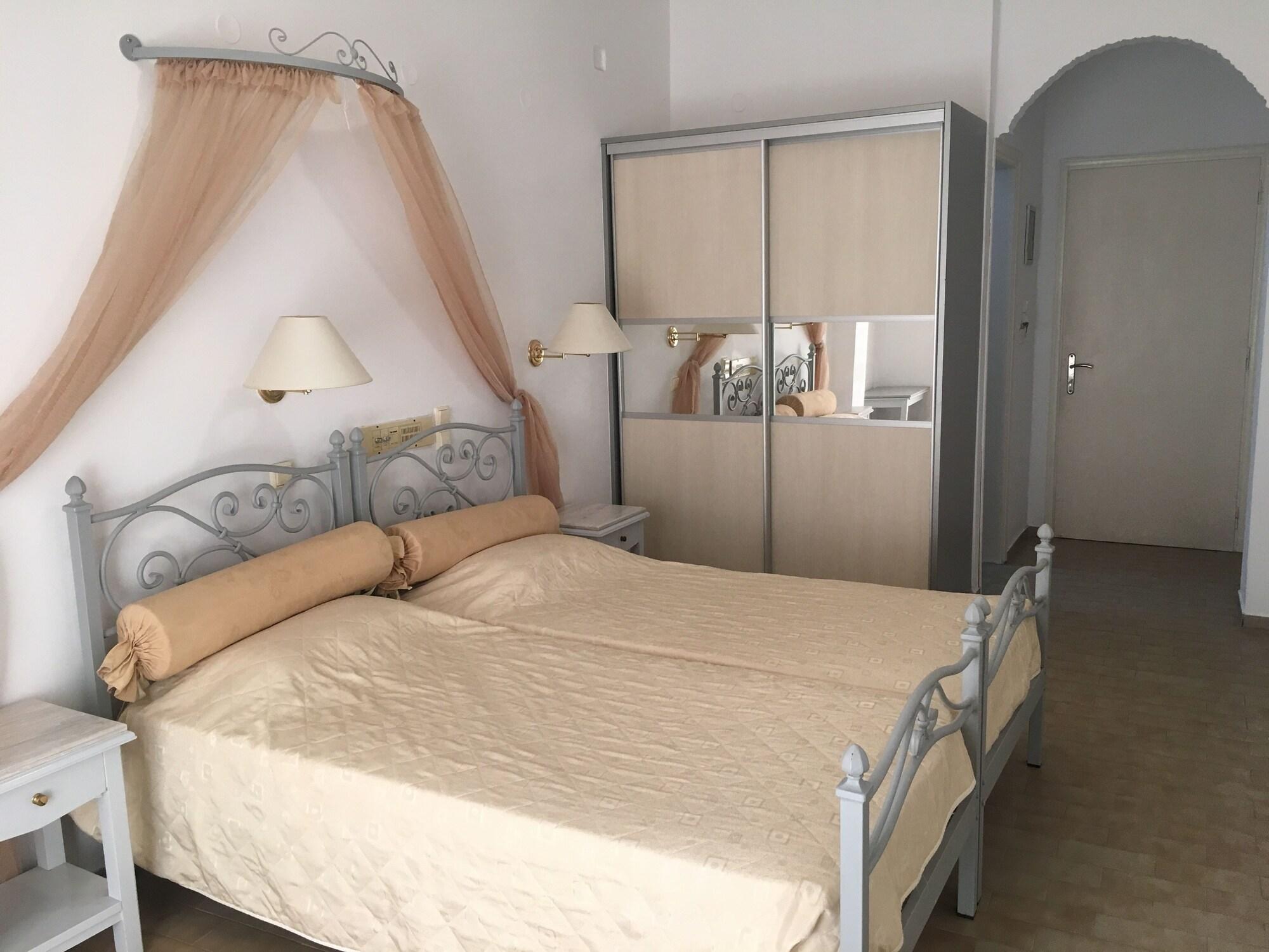Hotel Avra Kamári Extérieur photo